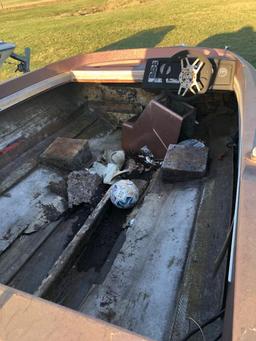 1982. Glastron Carlson Boat C 535. - 140 hp Evinrude & trailer.