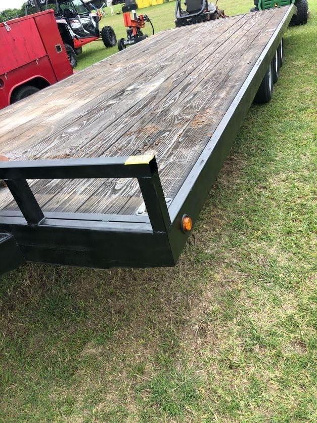 26ft Flatbed Trailer 102in Wide