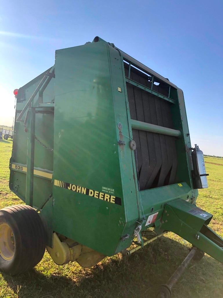 John Deere 535 Round Baler - Twine Tie, Good Belts, Excellent Condition & Field Ready