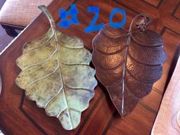 2 Metal Leafs (can hang on wall or sit on table)