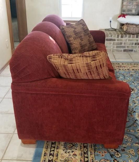 LA-Z-BOY Couch, Loveseat & Ottoman - Excellent Condition Bring help to load!