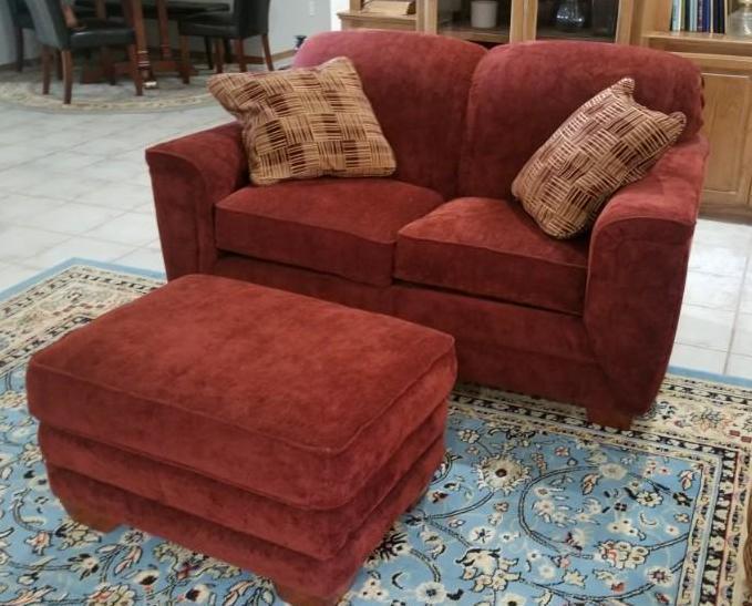 LA-Z-BOY Couch, Loveseat & Ottoman - Excellent Condition Bring help to load!