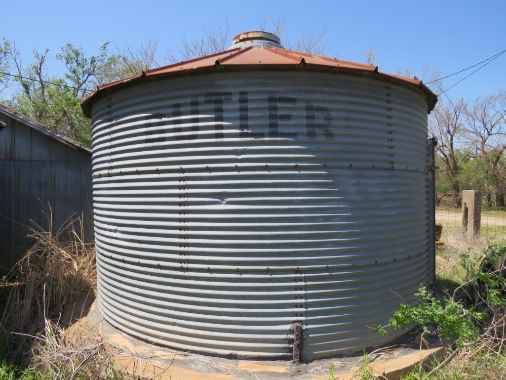 Butler 14ft Silo, Grain Bin