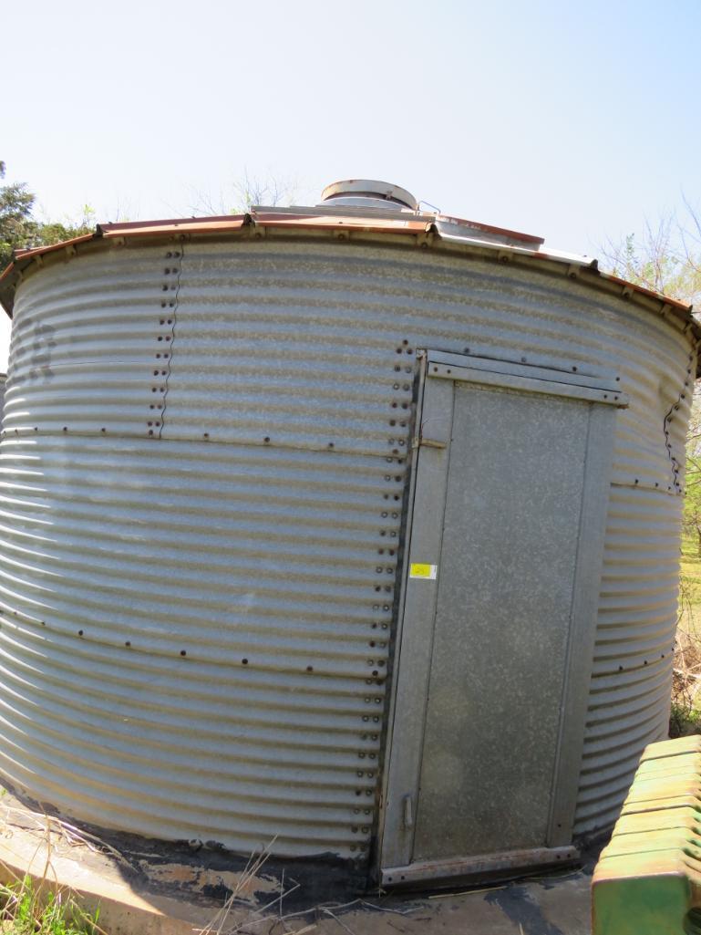 Butler 14ft Silo, Grain Bin