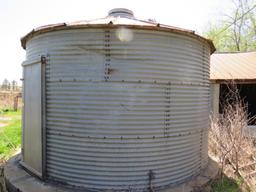 Butler 14ft Silo, Grain Bin