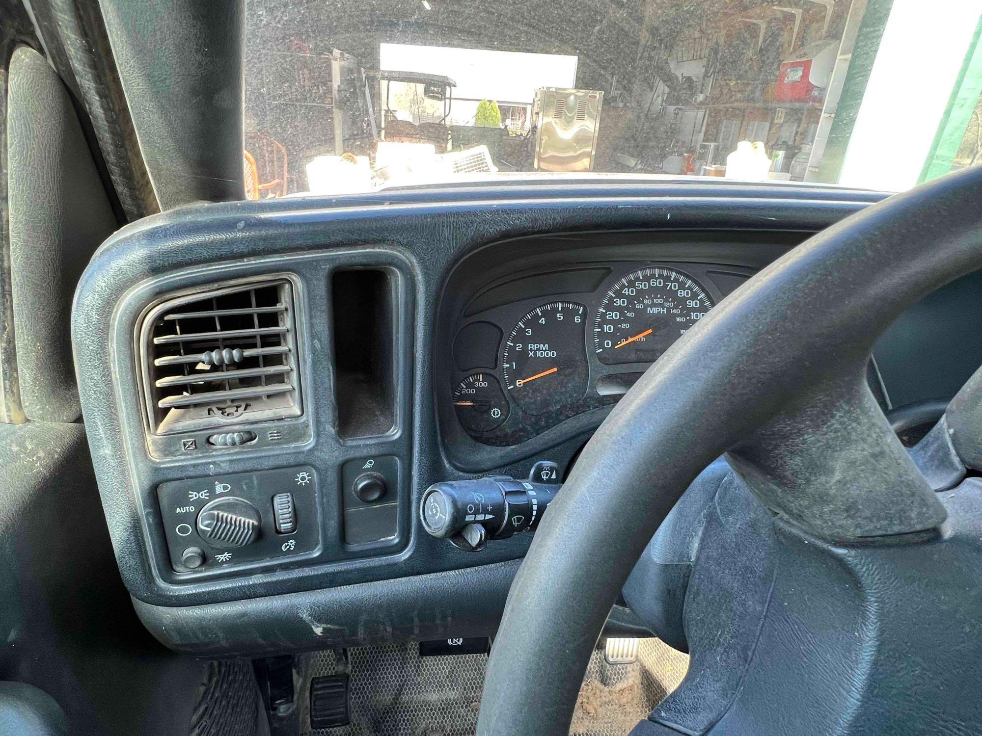 2005 Chevrolet Silverado 3500 Pickup Truck