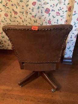 Desk chair