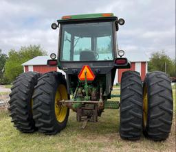 John Deere 4440