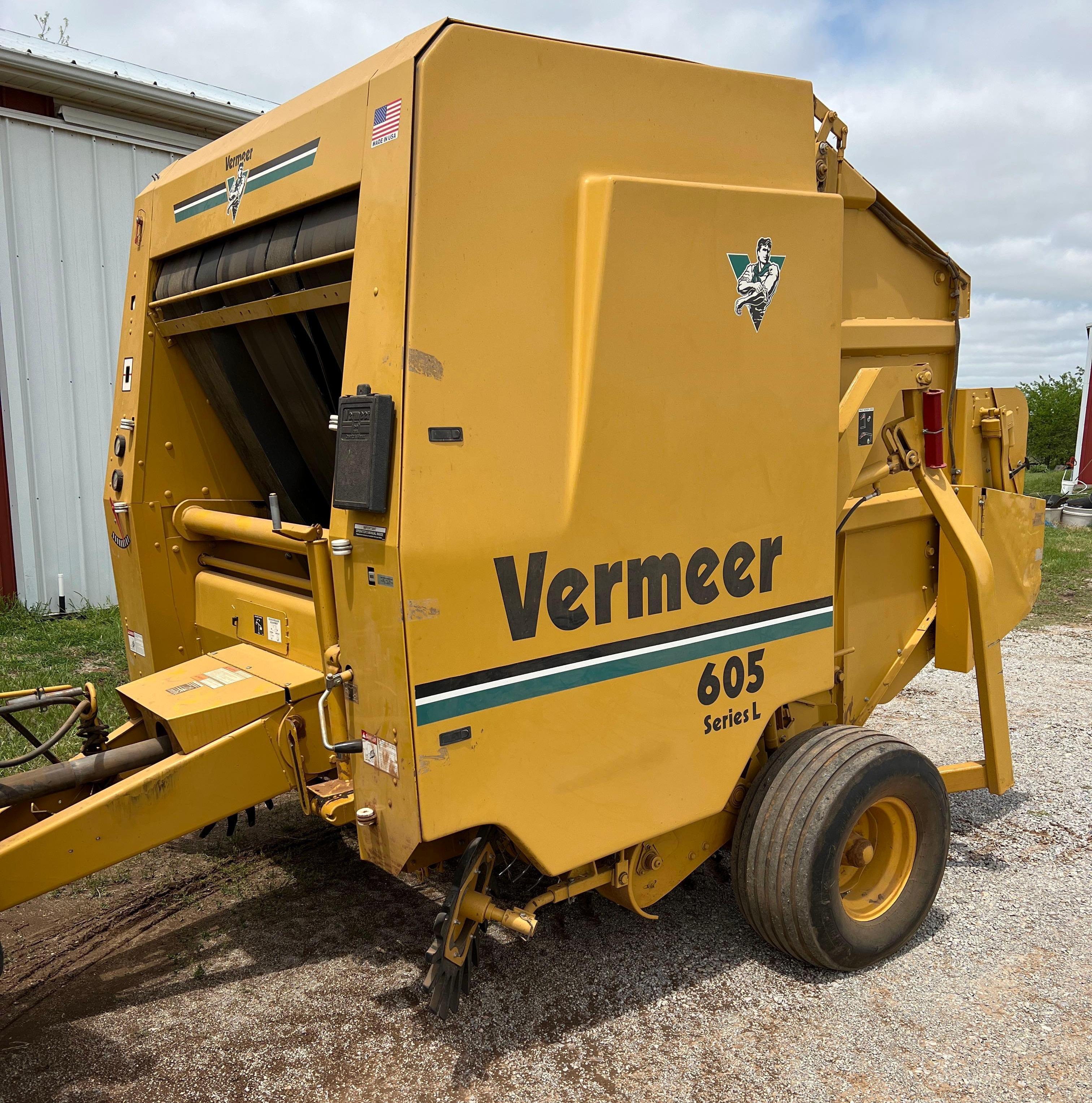 Vermeer baler