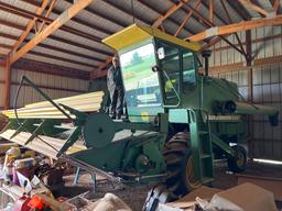 John Deere combine