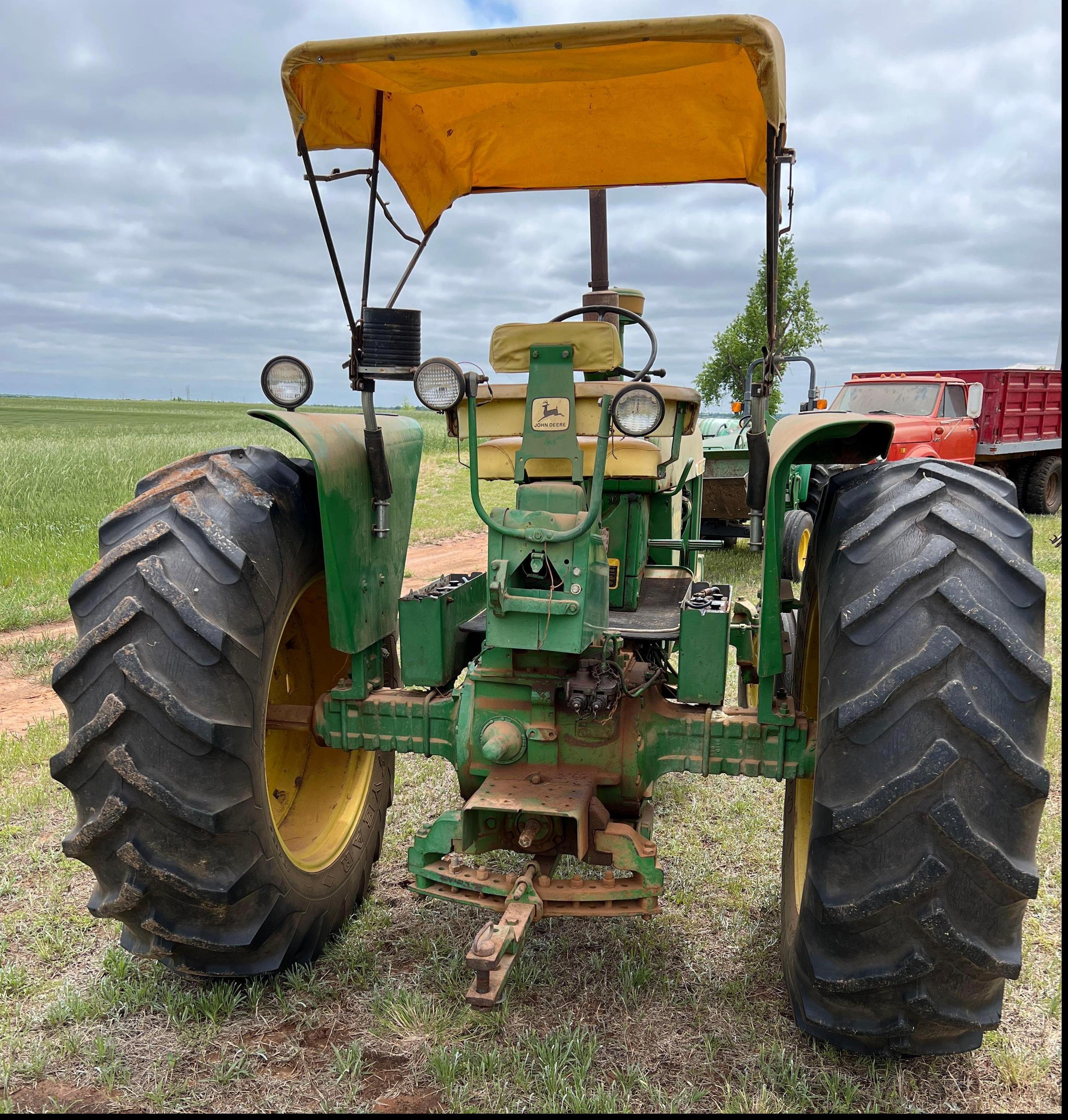 John Deere 4010