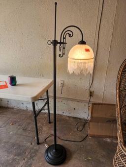 floor lamp