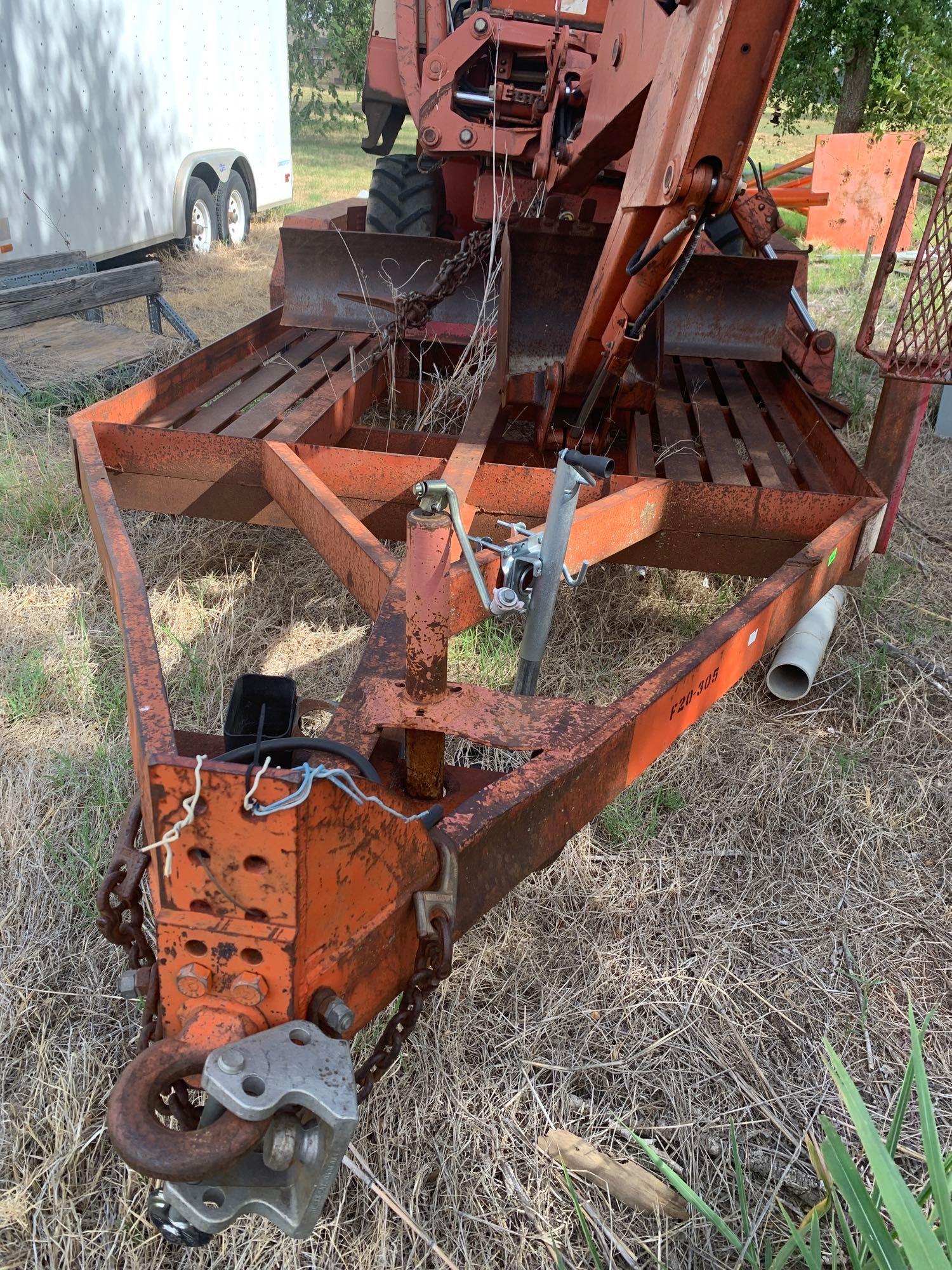 Ditch Witch 4500 trencher with A422 back hoe attachment needs battery