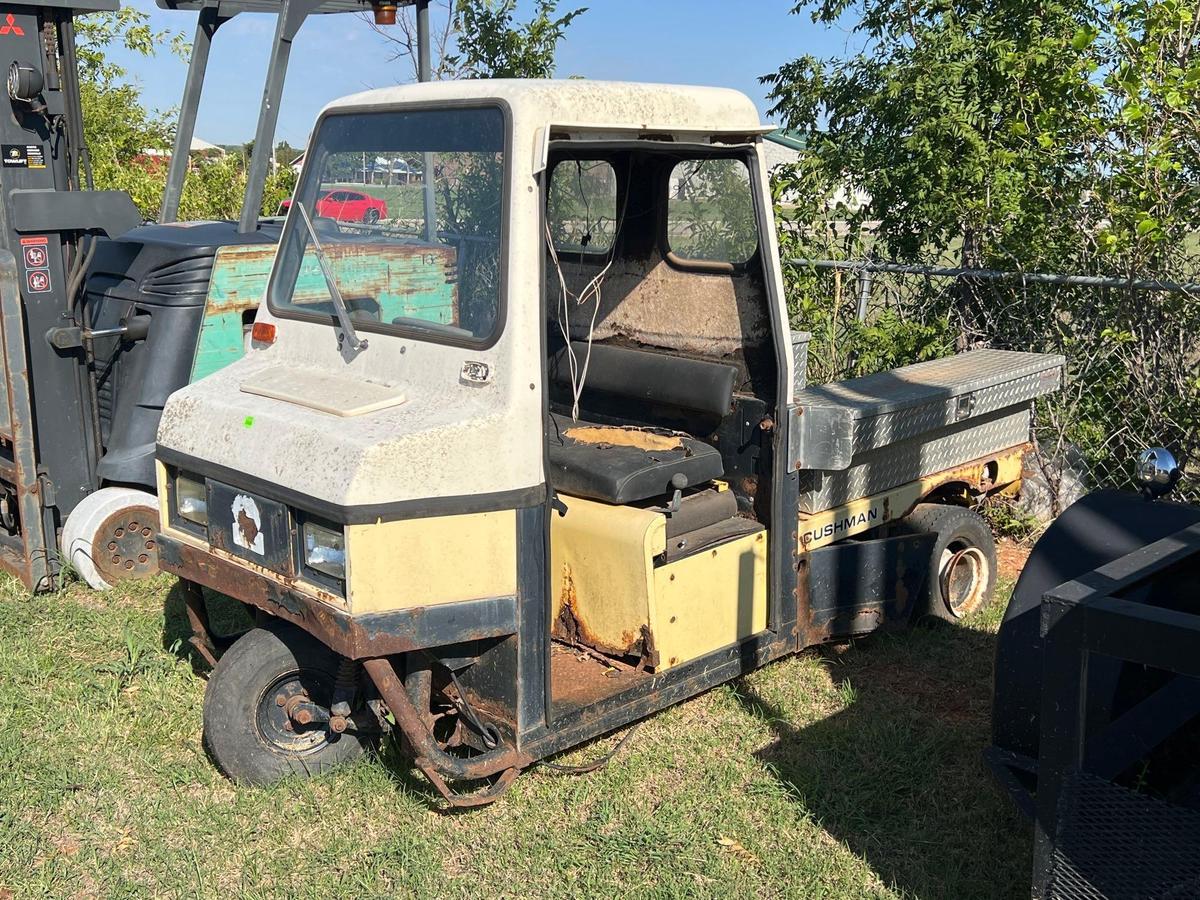 Cushman Truckster