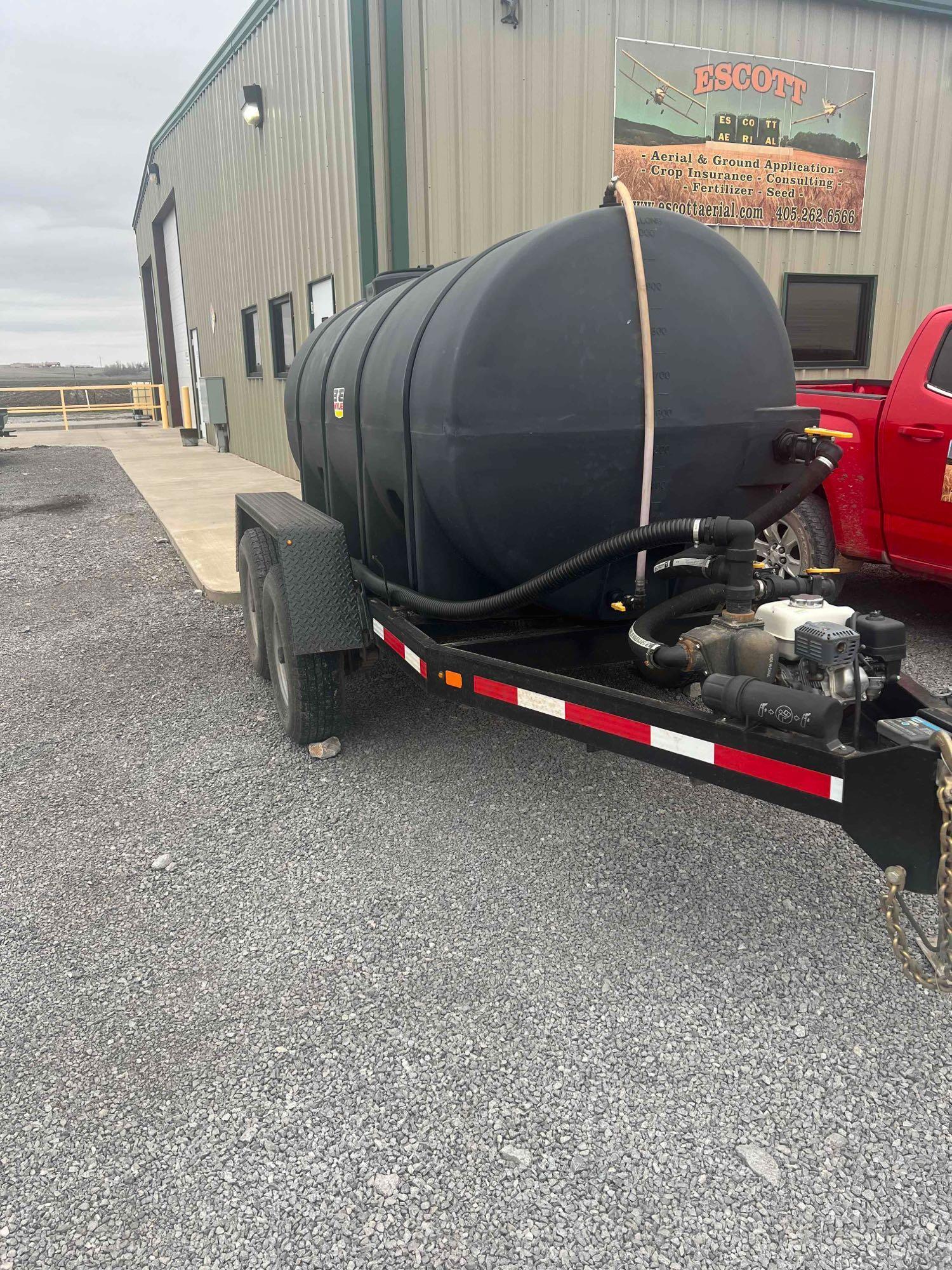 1000 Gallon Tender Trailer