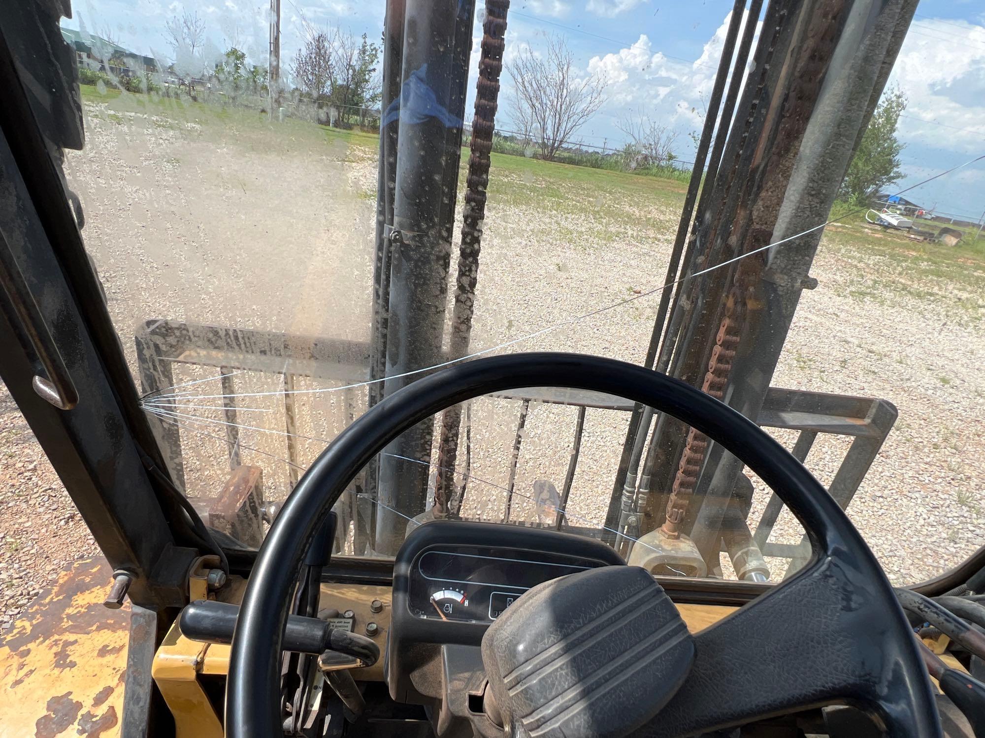 CAT Forklift