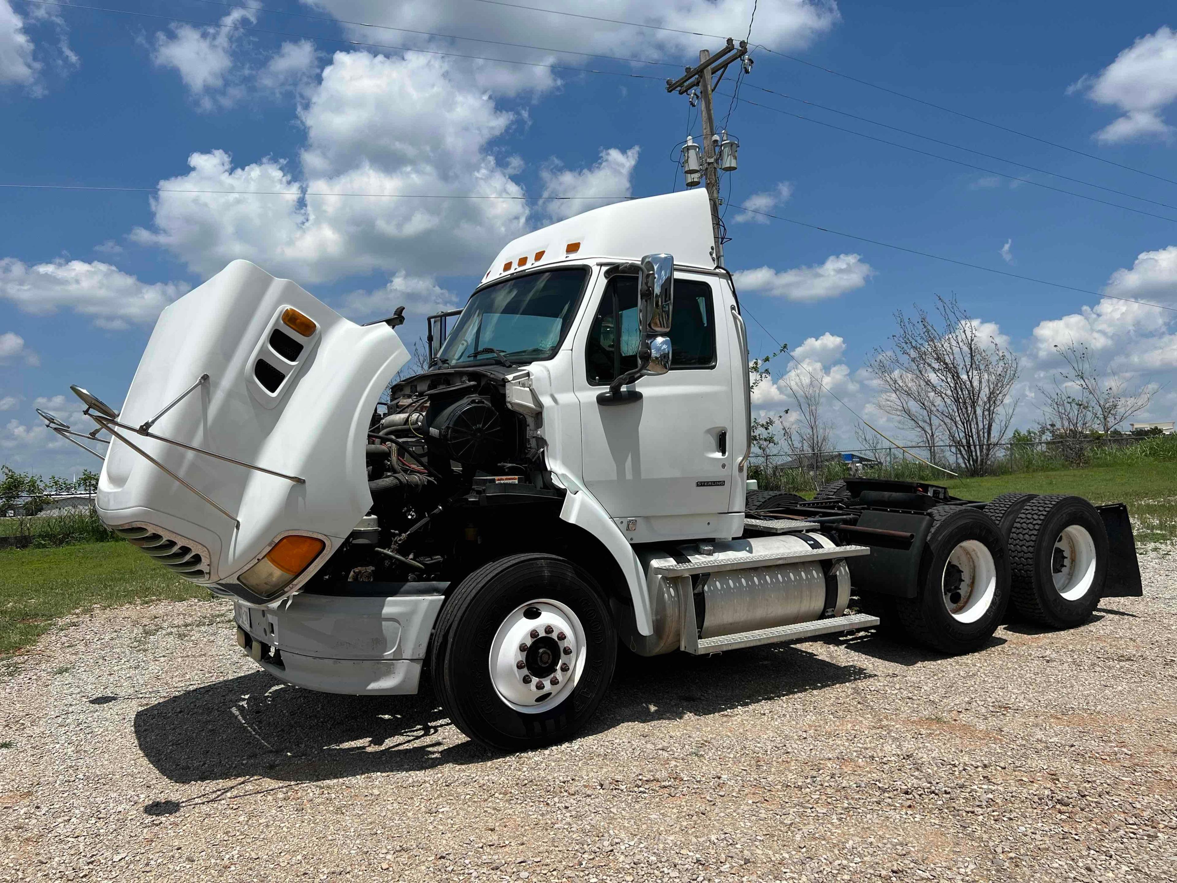 2006 Sterling A9500 Series Semi Truck