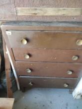 Metal chest of drawers