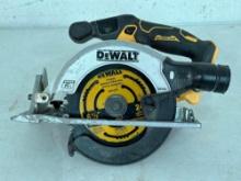 DeWalt Cordless 20-Volt Circular Saw