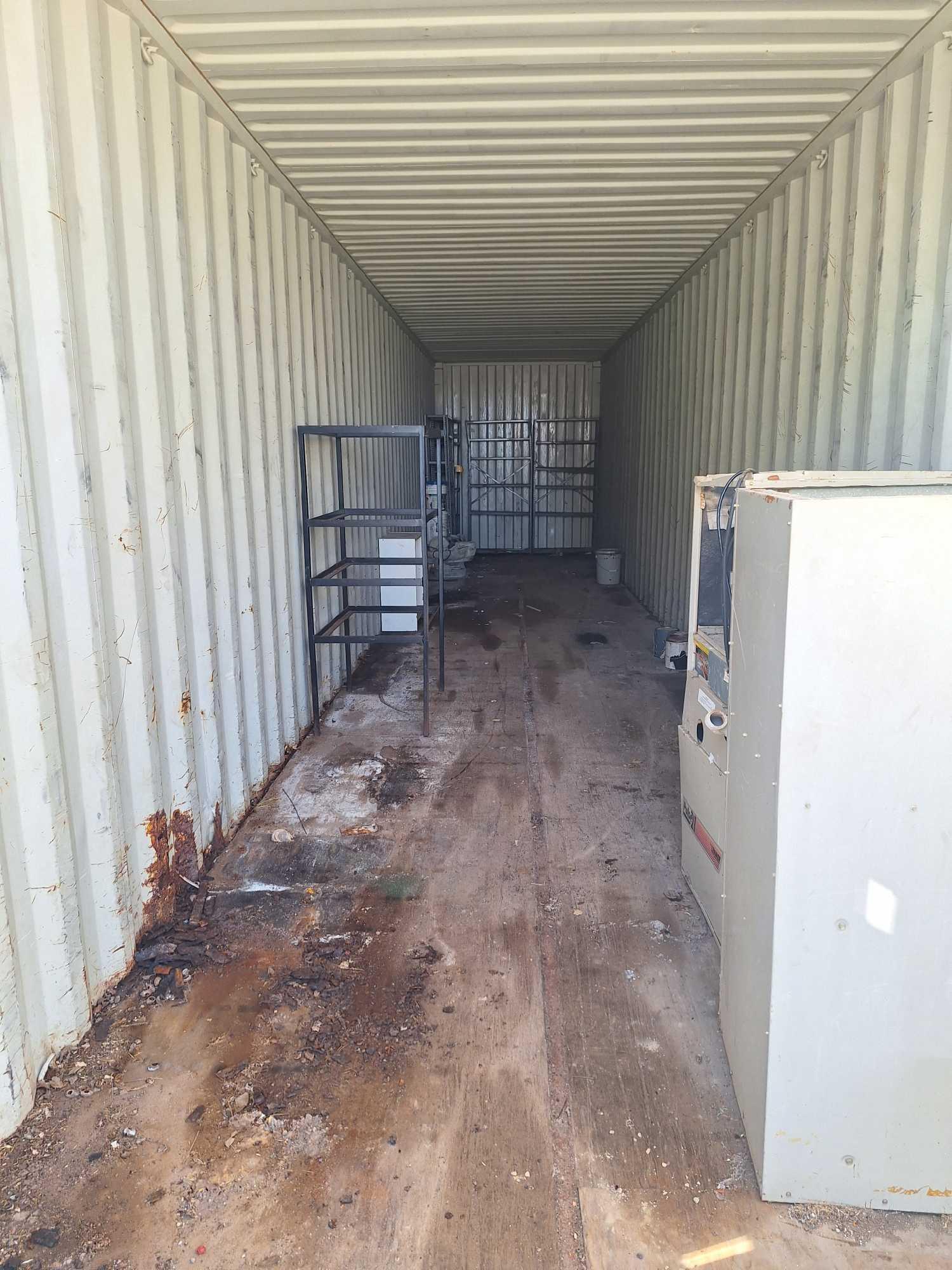 Standard 40 ft shipping container