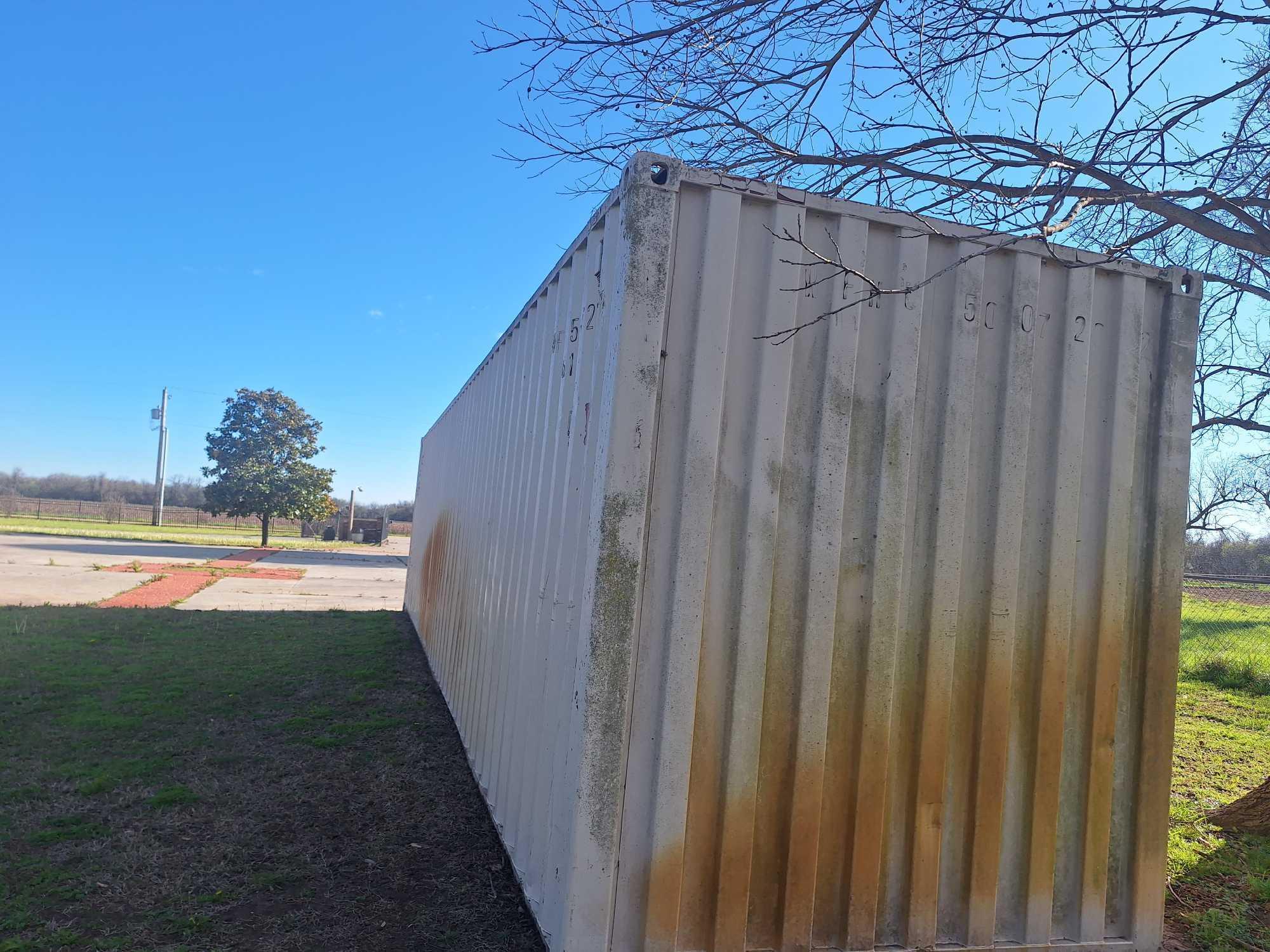 Standard 40 ft shipping container