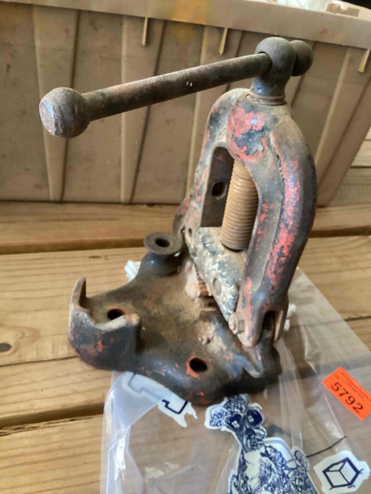 Pipe vise