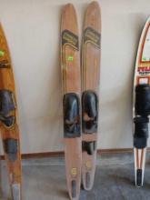 vintage cypress gardens water skis