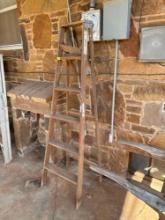 6 ft Wood Step Ladder