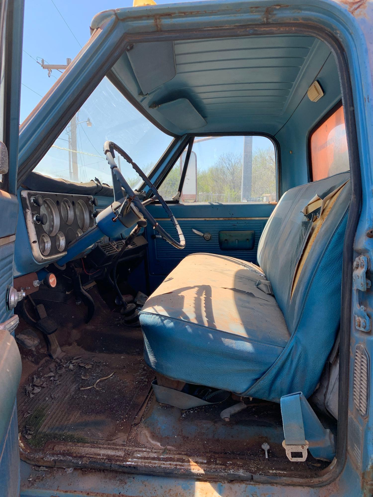 1971 Chevrolet Truck with Dump Bed