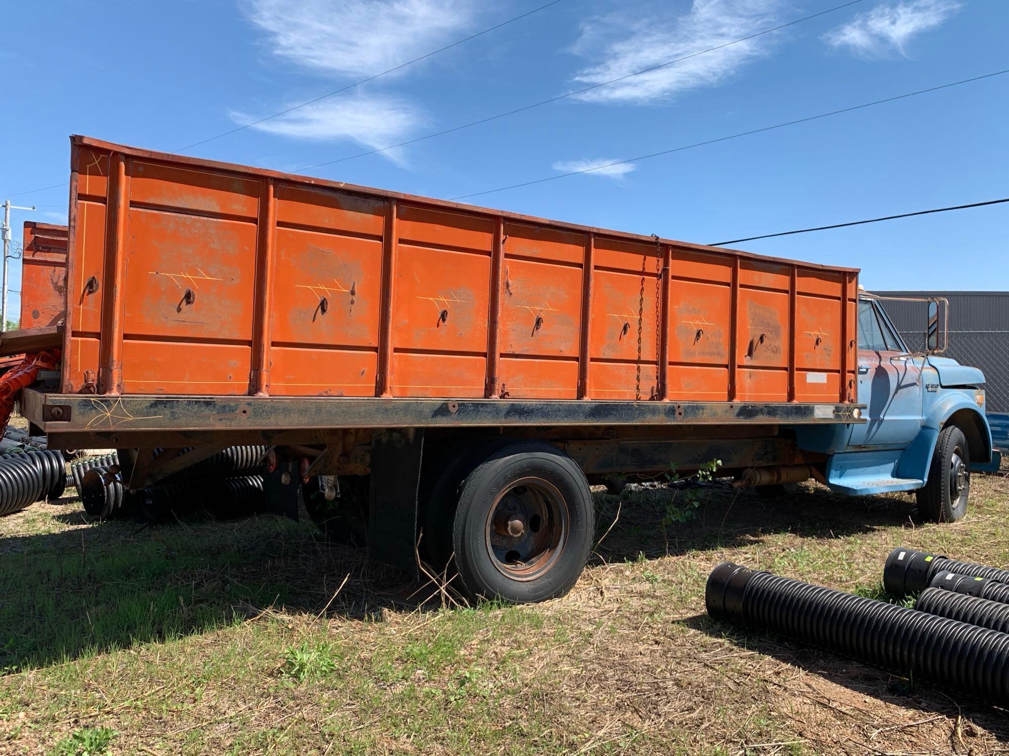 1971 Chevrolet Truck with Dump Bed