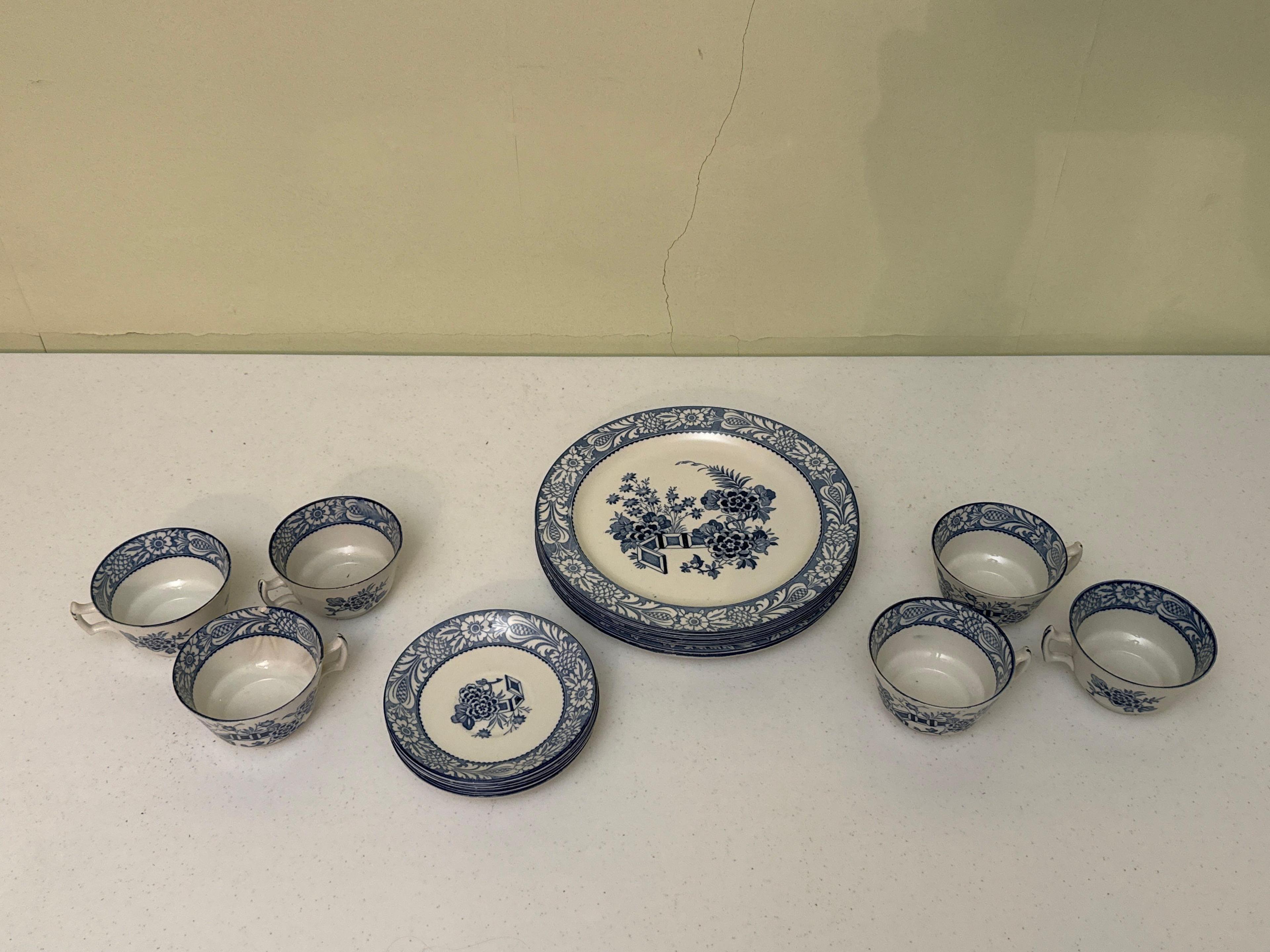 Woods Ware Wood & Sons Wincanton Teacups, Saucers & Dinner Plates