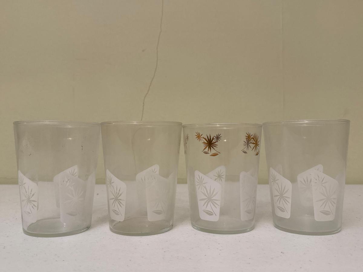 Mid Century Modern Daisy Burst Glasses