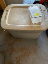 Miscellaneous Plastic Tubs with Lids