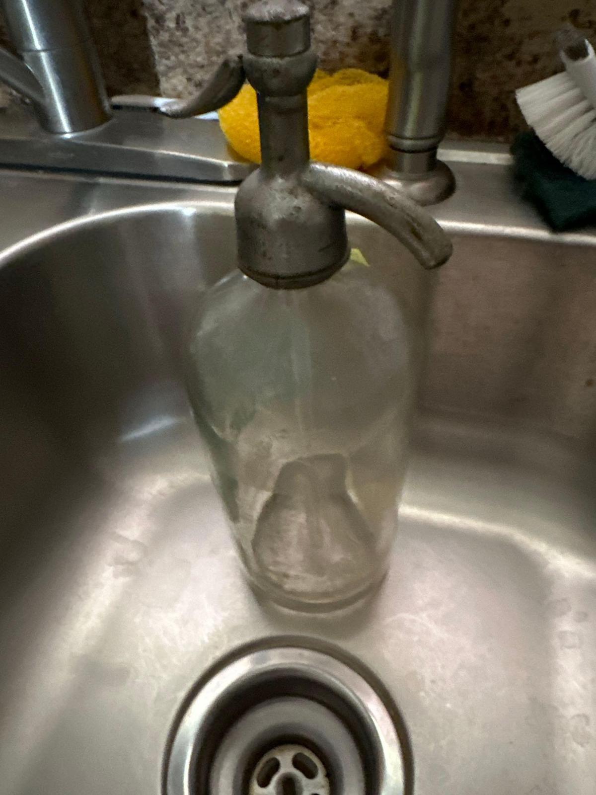 Seltzer bottle