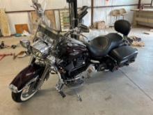 2006 Harley Davidson Classic Road King with matching trailer