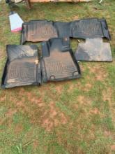 chevy 2000s model huskey liner floor mats