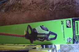 Green Works pro Hedge Trimmer