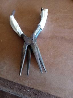 pliers