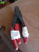 pliers