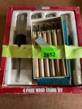 Wood chisels