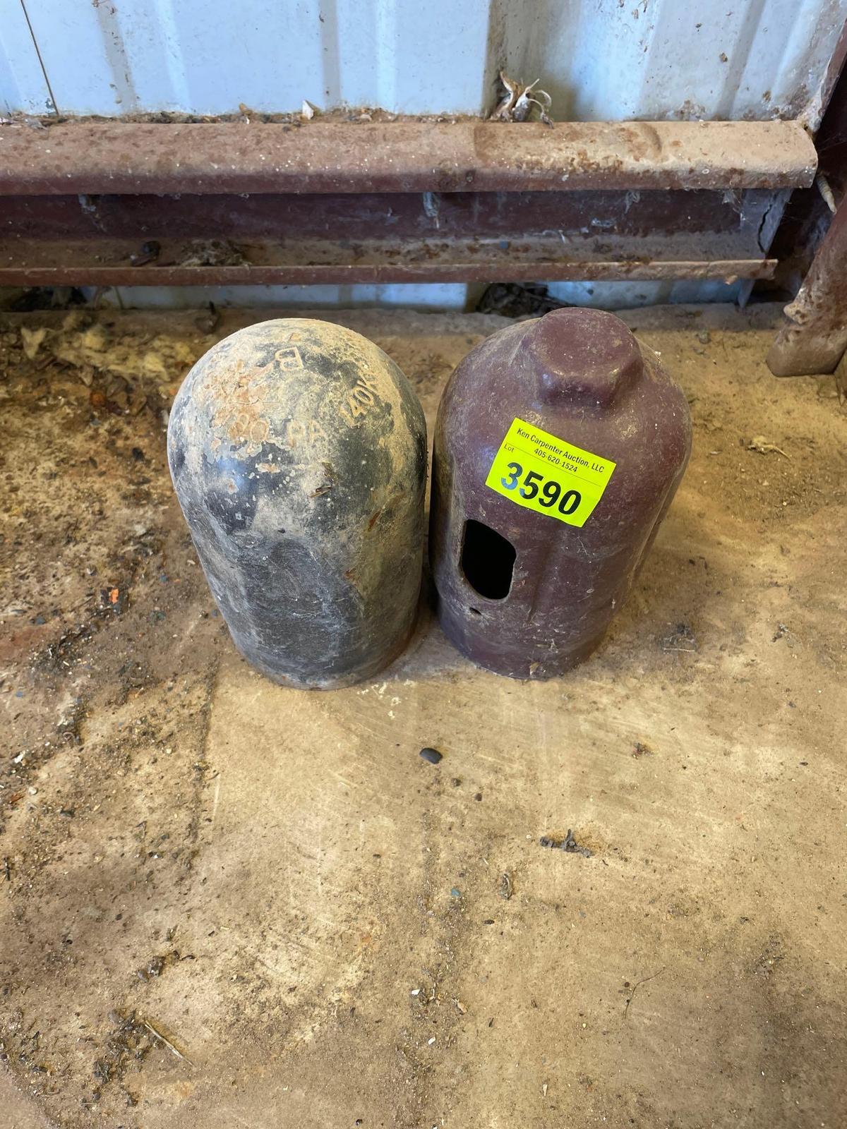 2 gas tank caps