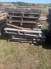 10 wooden pallets