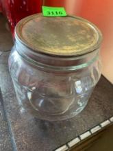 Glass jar