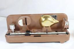 Lyman M-5 balance scale. complete as new with black nylon dust cover.