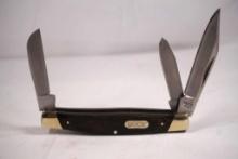 Buck Model 371 stockman with 2.75 inch main blade. Hardwood scales. NIB made in China.