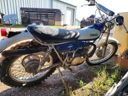 250 Yamaha dirt bike. MFG 8/75... Used, needs work.