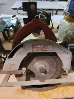 Milwaukee electric 7 1/4" circular saw. Used.