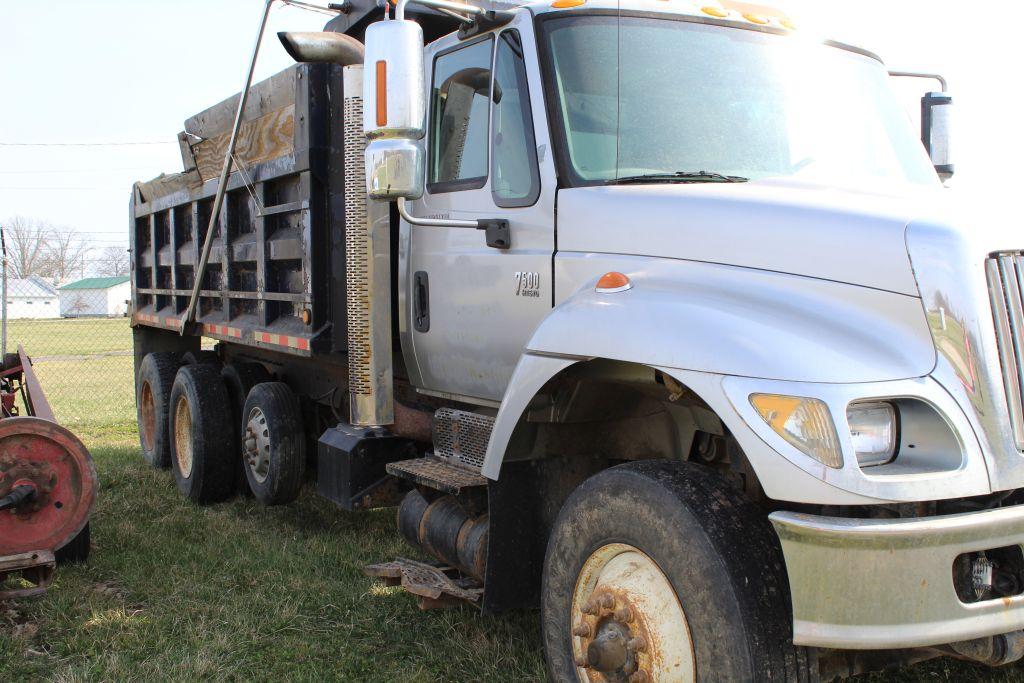 2006 INTERNATIONAL 7500 DUMP