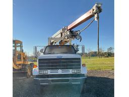 1985 CHEVROLET C6500 SERVICE TRUCK WITH PITMAN POLECAT CRANE AND AUGER