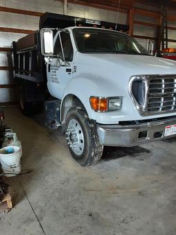 2002 FORD F650